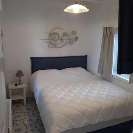 Aspasia Apartament *